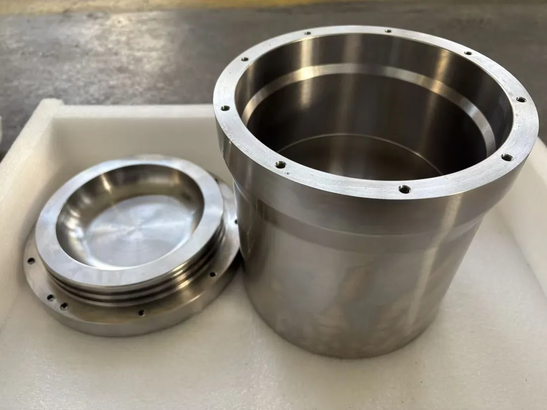 Pressure Housing