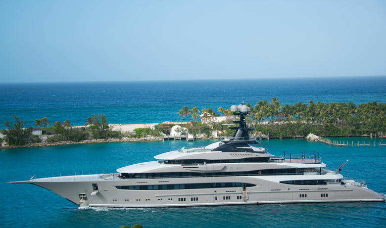 yacht